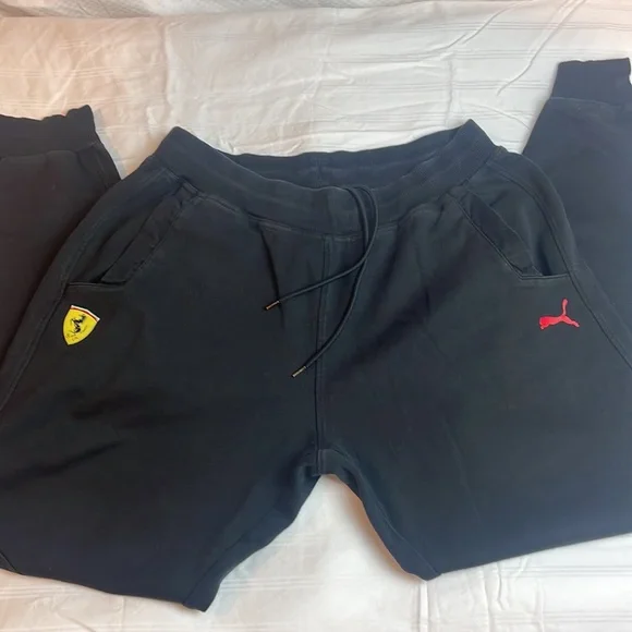 Puma X Ferrari Full Zip sweatshirt and sweatpants 2 piece Set Size L and XL